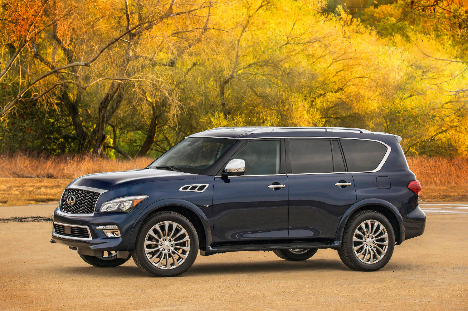 Comparison---Infiniti-QX80-Base-2015---vs---Nissan-Armada-...